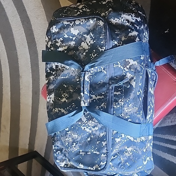 EUC Code Alpha: Tacticle Gear Giant-Duffle-Backpack, Navy Digital Camo - Picture 2 of 10